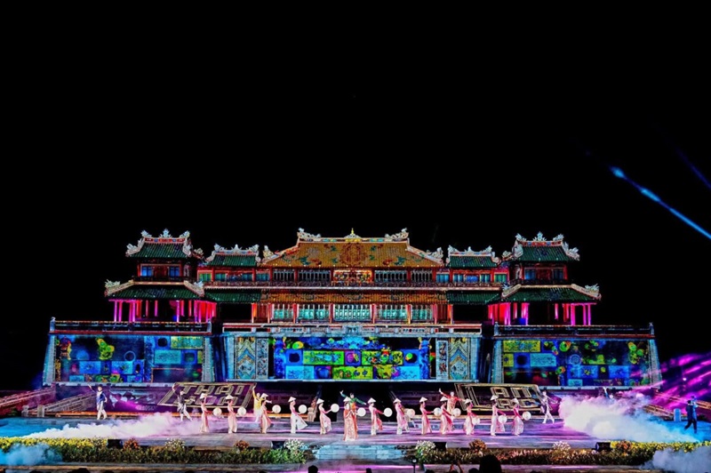 Thiết Bị 3D Mapping Bao Gồm Gì Để Có Màn Trình Diễn Ấn Tượng